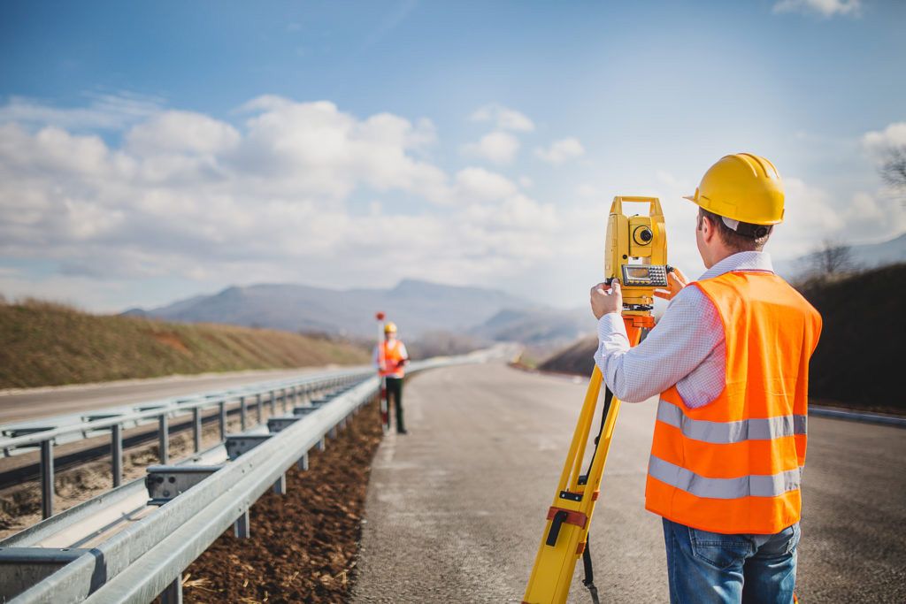 Surveyor with total station - Pointorama Point Clouds